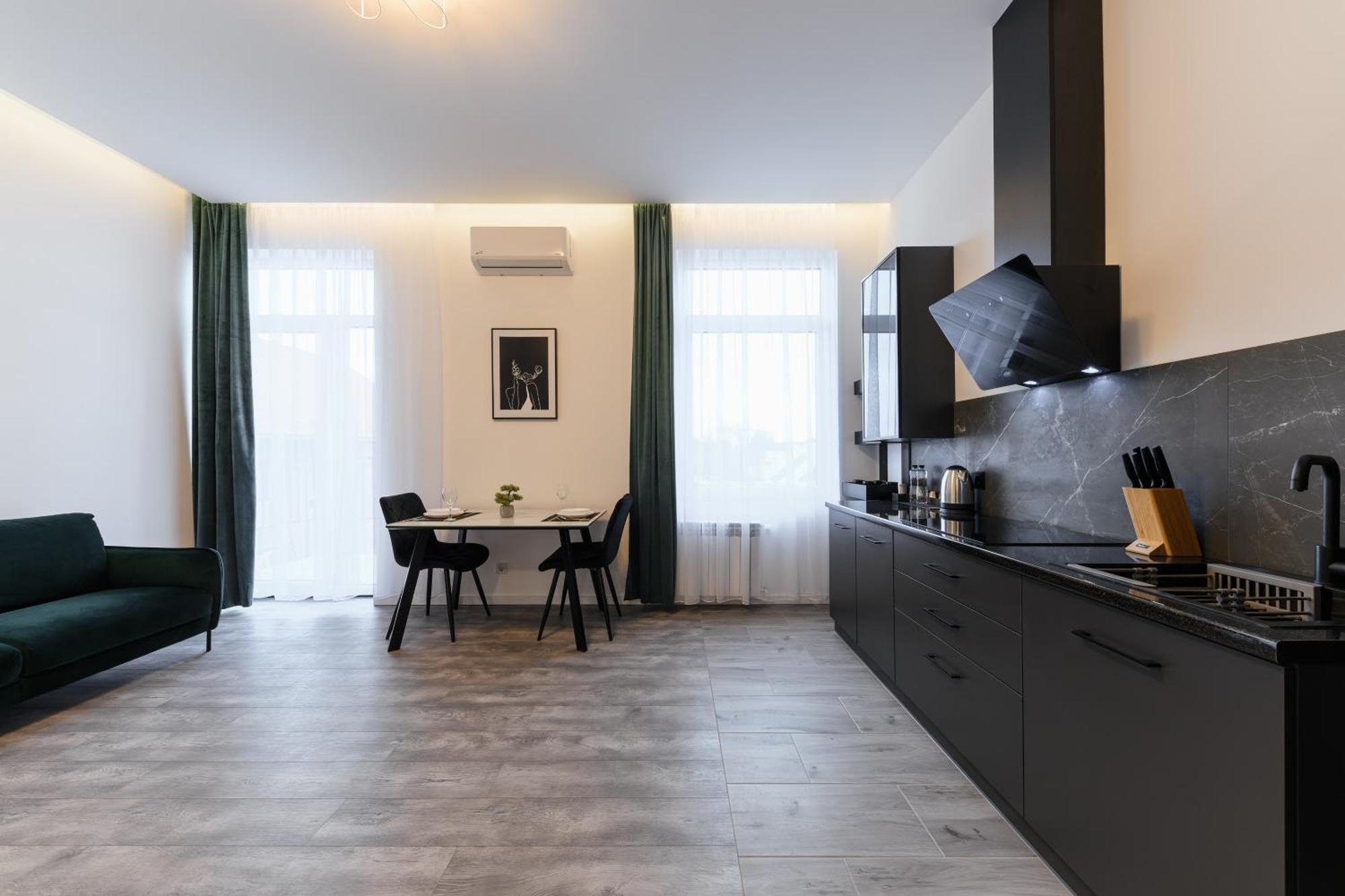 Luxury Apartments Laborca Uzhhorod Ngoại thất bức ảnh