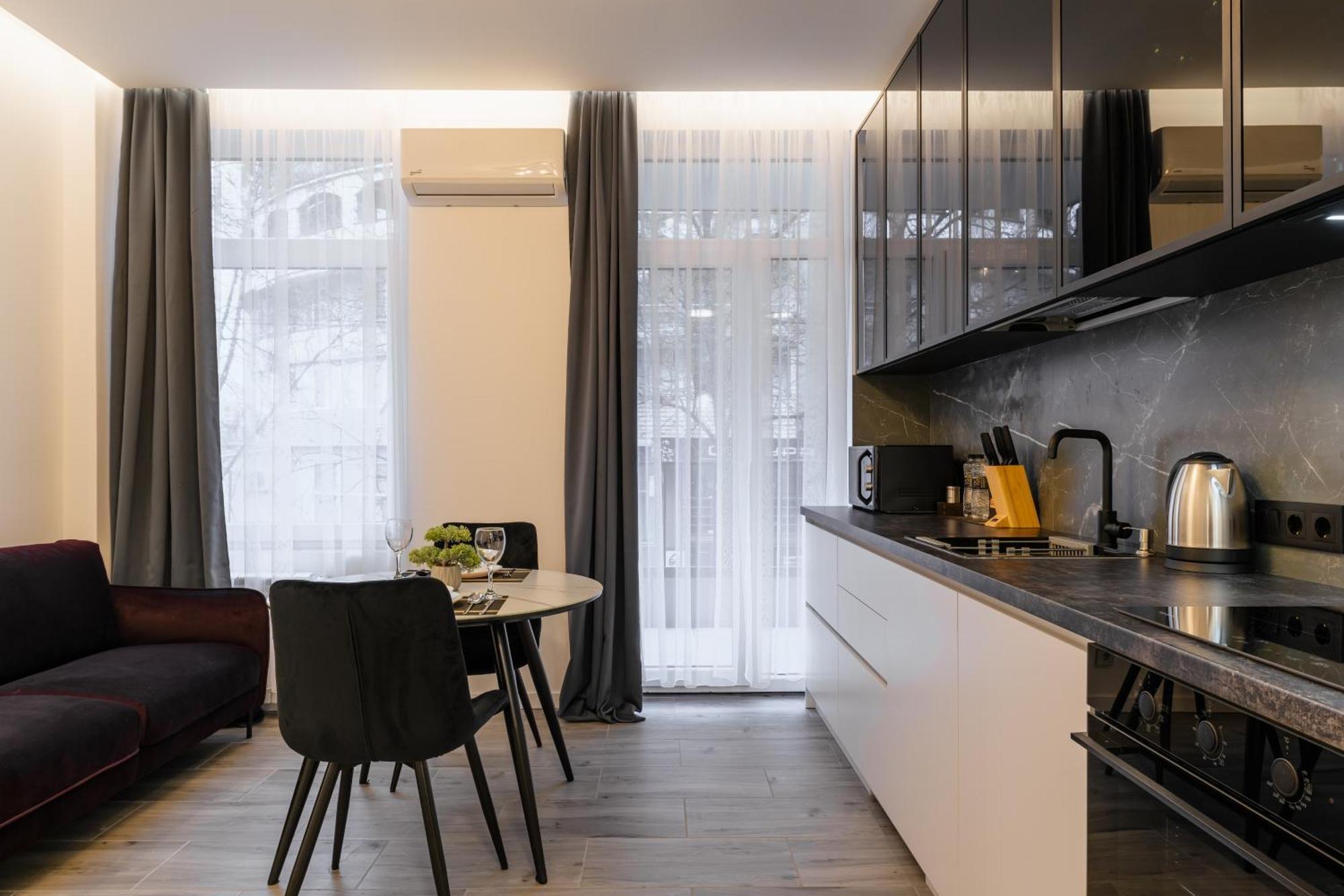 Luxury Apartments Laborca Uzhhorod Ngoại thất bức ảnh