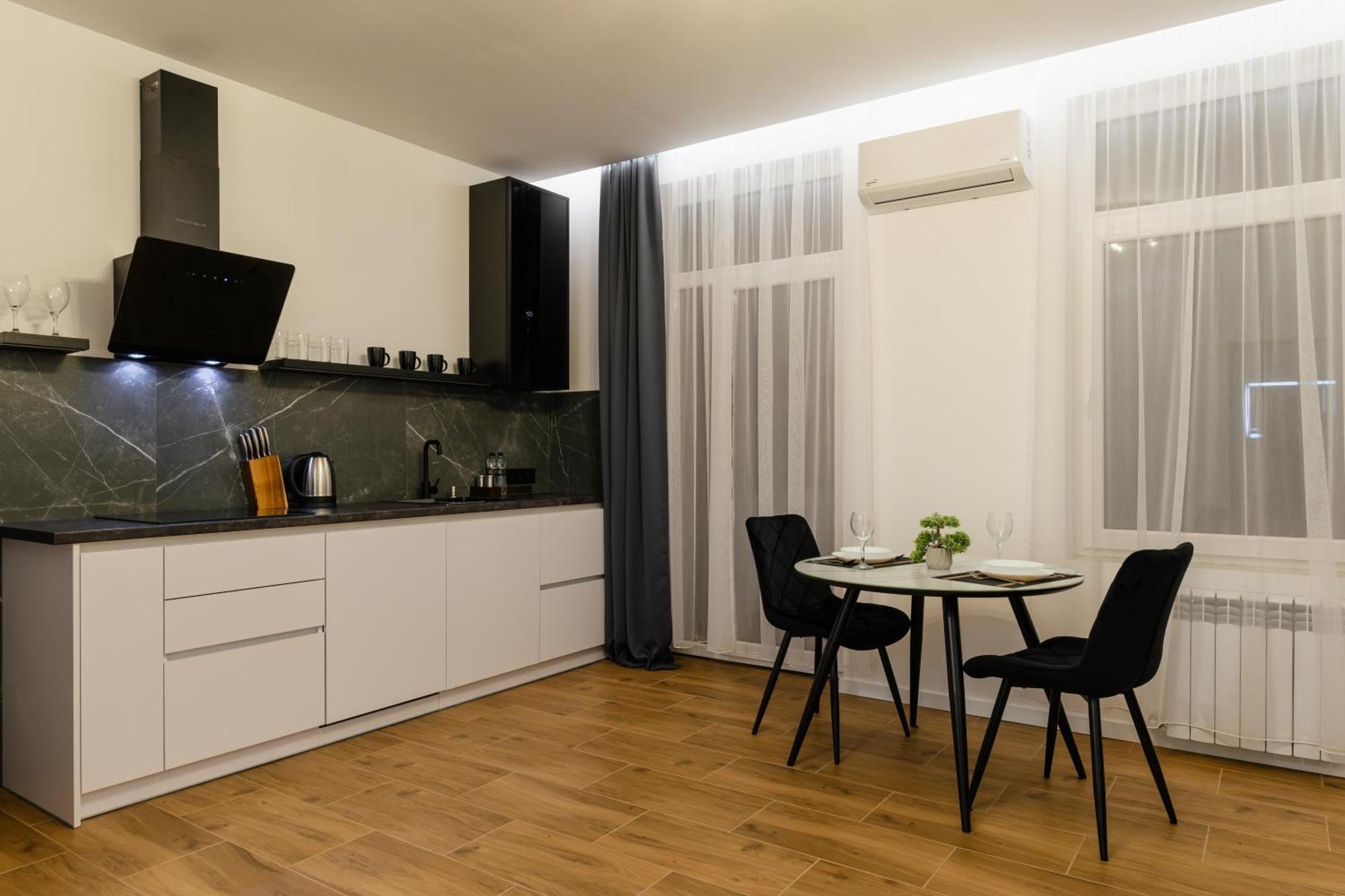 Luxury Apartments Laborca Uzhhorod Ngoại thất bức ảnh