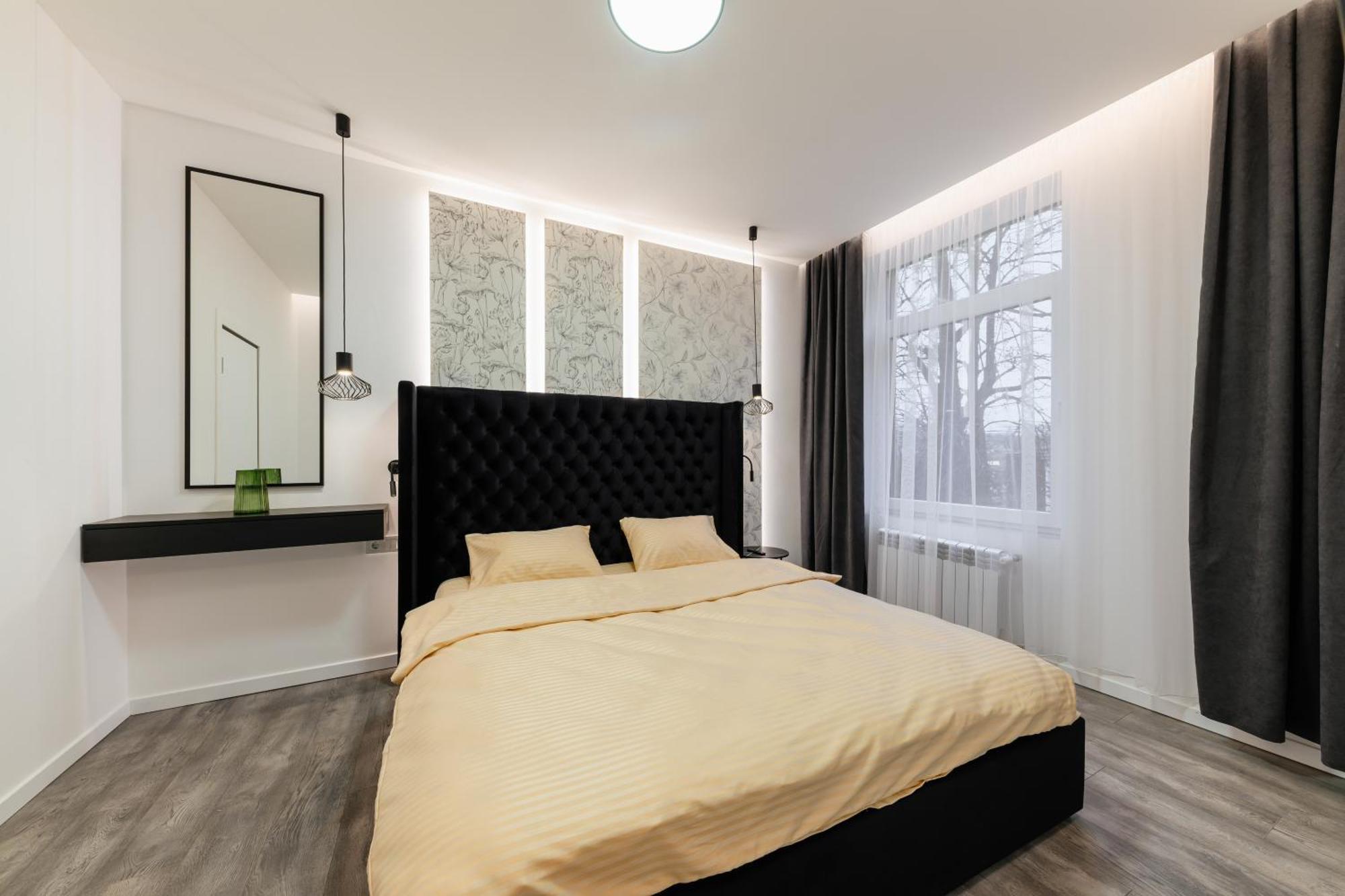 Luxury Apartments Laborca Uzhhorod Ngoại thất bức ảnh