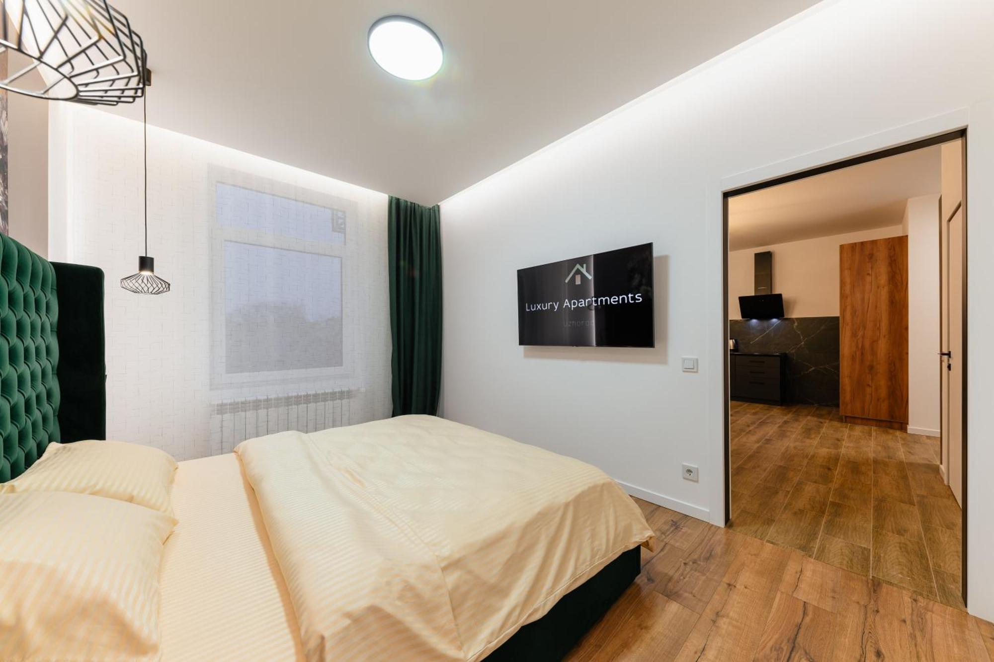 Luxury Apartments Laborca Uzhhorod Ngoại thất bức ảnh