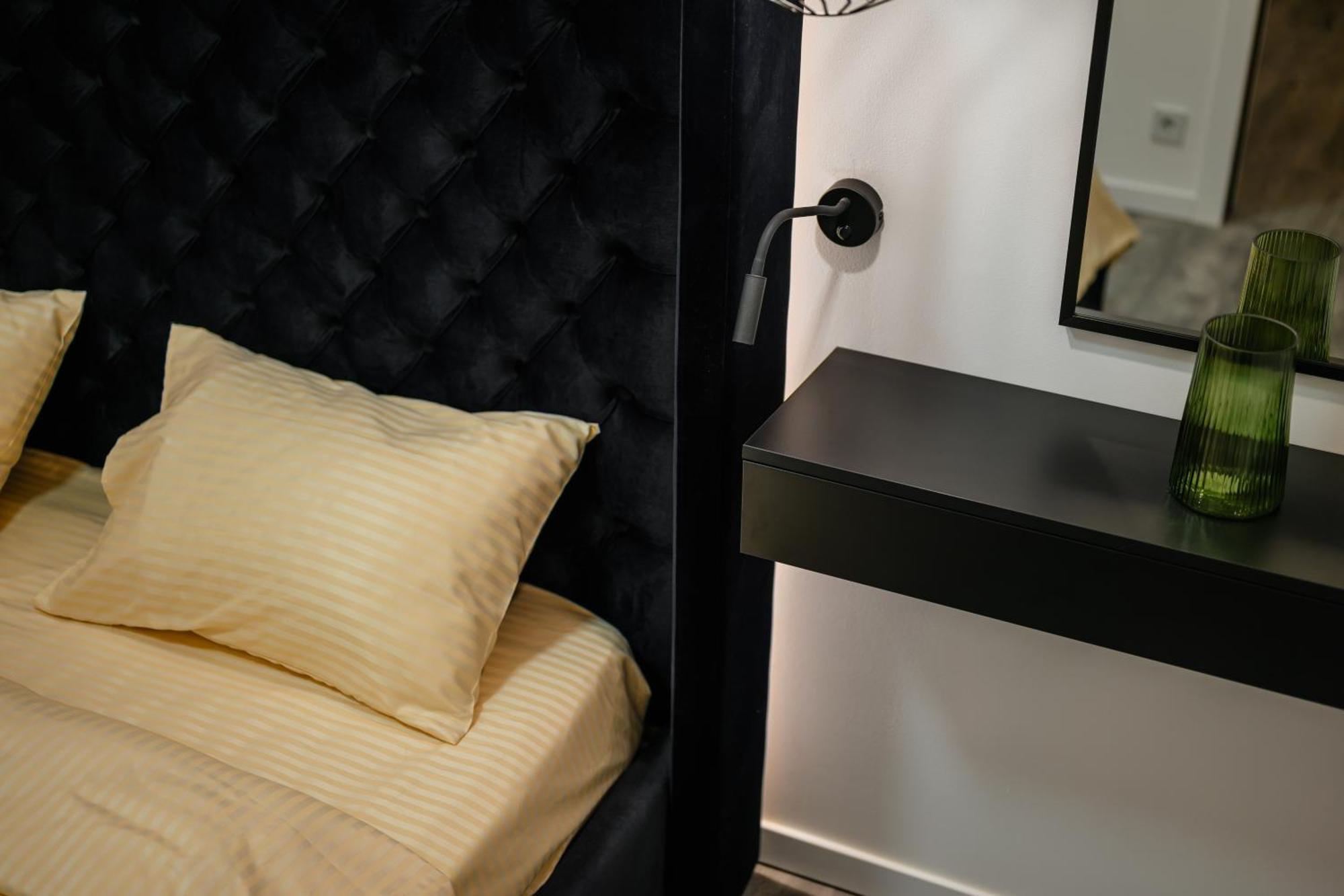 Luxury Apartments Laborca Uzhhorod Ngoại thất bức ảnh
